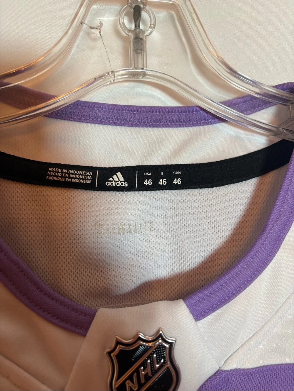 Adidas Phoenix Coyotes Hockey Fights Cancer Hockey Jersey Size 46